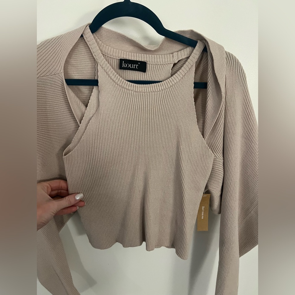 NWT - Kourt - Naomi cardi set in beige (M)